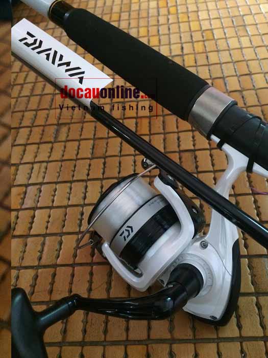 Bộ cần câu cá lancer Daiwa chính hãng D-Wave 270